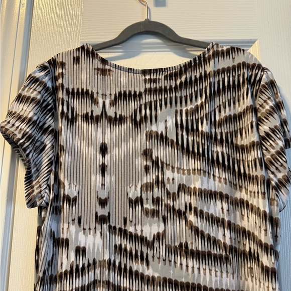 Worthington Women’s blouse - brown, black, white - Petite stretch - Picture 9 of 9